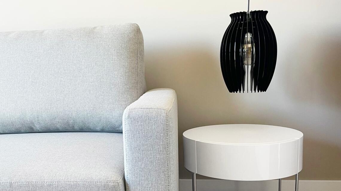 Plexiglas-Lampe – eine preiswerte Möglichkeit für die Auffrischung der Innenausstattung